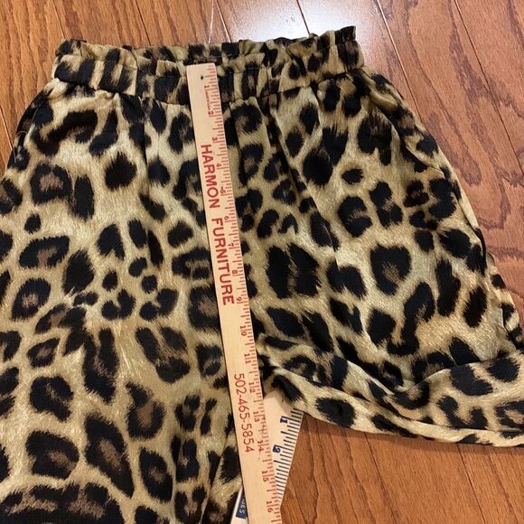 Hayden size medium animal print jogger pants - Picture 9 of 10